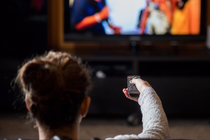 Nonton TV digital.