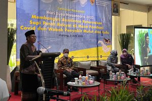 Wali Kota Malang, Sutiaji, ketika memberikan arahan dalam seminar nasional. (bim) - Kecerdasan dan Kesehatan Simbol Indonesia Unggul - Peringati Hari Susu Nusantara