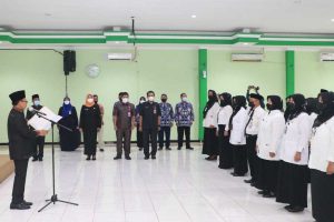 Walikota Malang Sutiaji mengukuhkan 64 Kepala Sekolah dan Pengawas Sekolah. (ist) - Walikota Sutiaji Kukuhkan 64 Guru Jadi Kepala Sekolah dan Pengawas Sekolah