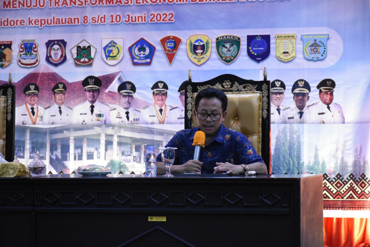 Wali Kota Malang, Sutiaji, saat memaparkan Sustainable City ala Pemkot Malang, dalam Raker Apeksi Komwil VI. (ist)