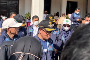 Wali Kota Malang, Sutiaji, saat menjawab pertanyaan awak media. (bim)