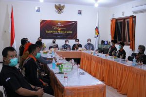 Nobar siaran KPU-RI dan Dialog bersama KPU Batu dan Forkompimda di Aula KPU Batu (ist).