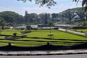 Alun-Alun Tugu Kota Malang, yang akan direncanakan oleh Pemkot Malang sebagai penambahan lahan RTH. (bim) - Target RTH di Kota Malang Masih Tercapai Separuh