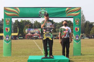 Danrindam V/Brawijaya Kolonel Inf Teddy Arifiyanto S SIP, membuka Liga Santri Piala Kasad 2022. (ist) - Kick Off Liga Santri Piala Kasad 2022 tingkat Korem 083/Bdj