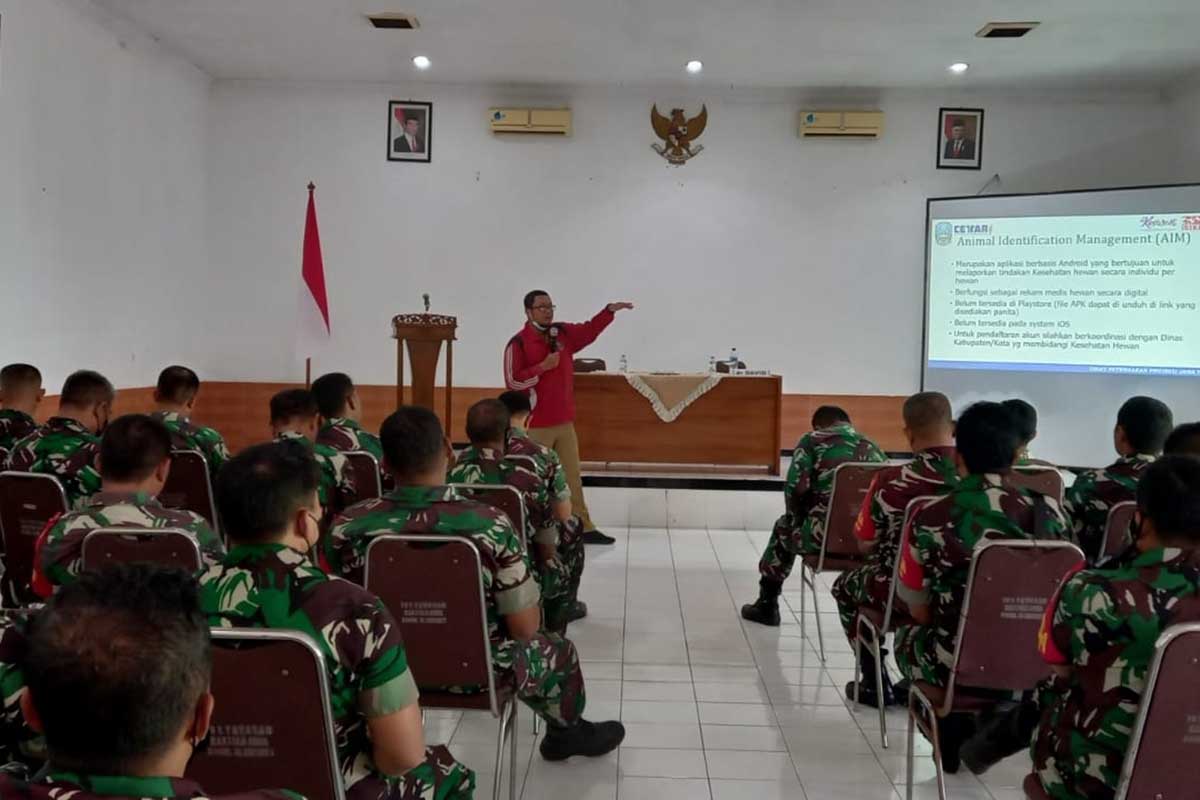 Dispangtan sosialisasi aplikasi iSIKHNAS bagi anggota Kodim 0833. (ist) - Dispangtan Sosialisasi Aplikasi iSIKHNAS Bagi Anggota Kodim 0833