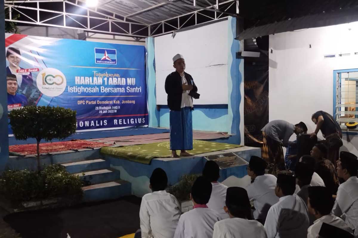 Gus Sentot saat memberikan sambutan di Harlah NU. (ful) - Partai Demokrat Gelar Istighosah Satu Abad Harlah NU - Gus Sentot: Partai Demokrat Nasionalis dan Religius