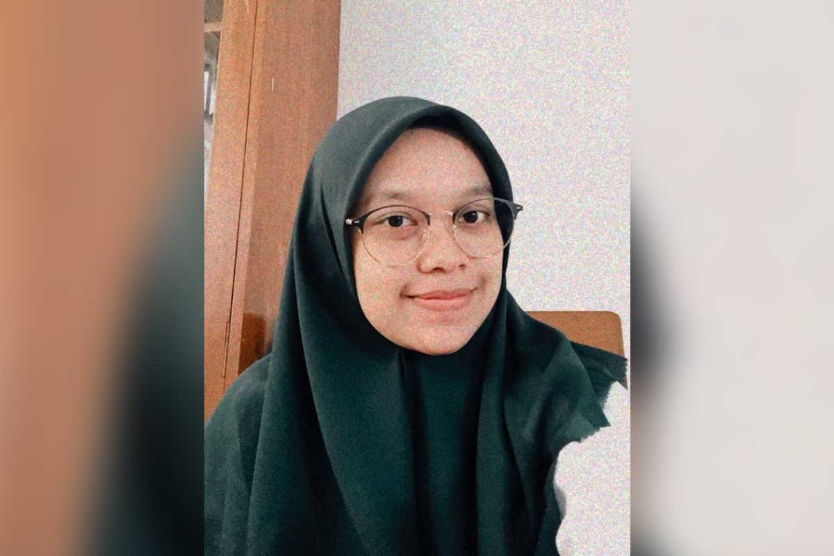 Irma Novita Sari, S.Pd - Guru SMP Islam Sabilillah Malang