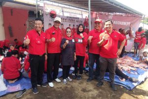 Jajaran Pimpinan PDI-P dari Provinsi Jatim hingga Kota Malang. (rhd) - Pastikan ASUH, DPC PDI-P Percayakan Sembelih Hewan Kurban di RPH Kota Malang
