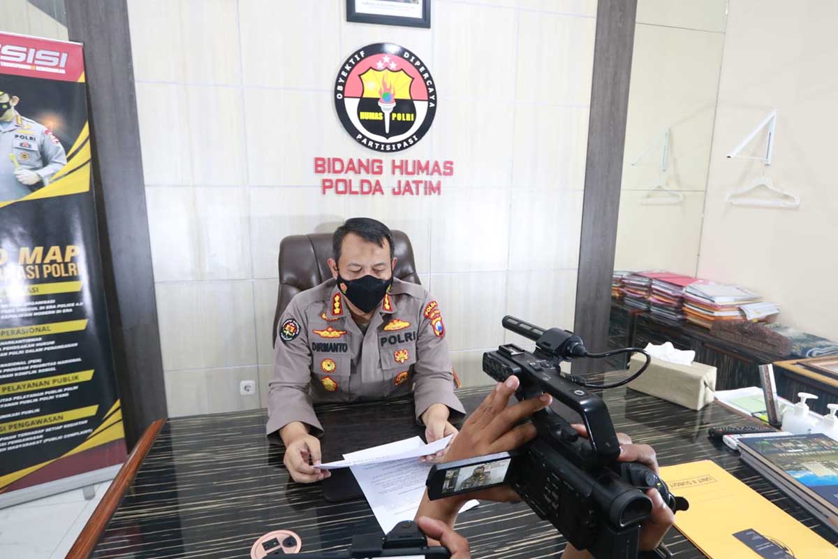 Kabid Humas Polda Jatim Kombes Dirmanto. (ist) - Lapor Hotline Dibuka, Korban Eksploitasi SPI Bertambah