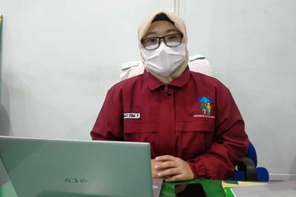 Kabid Pencegahan dan Pengendalian Penyakit Dinkes Kabupaten Bojonegoro, dr Wenny Dyah Prajanti - Jemaah Haji Dihimbau Istirahat Cukup Baru Terima Tamu