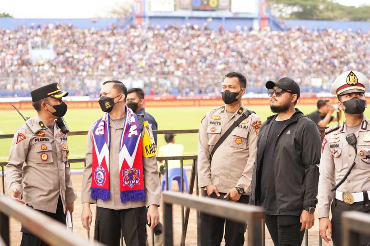 Kapolres Malang, AKBP Firli Hidayat terjun langsung dalam pengamanan pertandingan Arema FC vs PSIS. (Ist) - 1.223 Personil Diterjunkan Dalam Pertandingan Arema FC VS PSIS Semarang