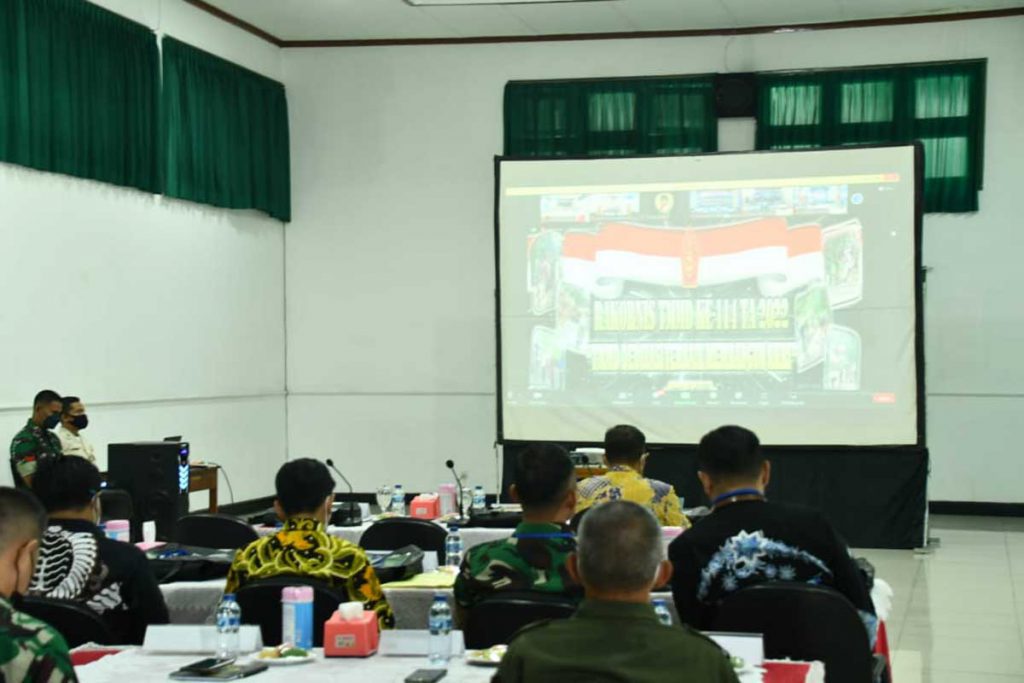 RAKORNIS: Kasrem 083/Bdj Letkol Inf Akhmad Juni Toa, S.E, M.I.Pol mewakili Danrem 083/Bdj mengikuti kegiatan Rakornis TMMD ke-114 TA 2022 secara virtual - Mewakili Danrem, Kasrem 083/Bdj Mengikuti Rakornis TMMD ke 114 TA 2022 secara Virtual