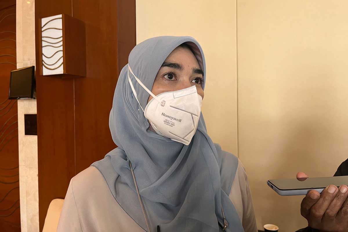 Ketua Komda KIPI Kota Malang, dr Ariani MKes SpAK, saat menjawab pertanyaan awak media. (bim) - Ketua Komda KIPI Kota Malang Sebutkan Alasan Kenapa Harus Ikut BIAN 2022