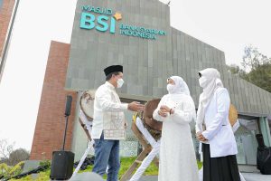 Kini Wisatawan Bisa Beribadah dengan Nyaman Sebelum Nikmati Sunrise - Gubernur Khofifah Resmikan Masjid BSI di Penanjakan Bromo