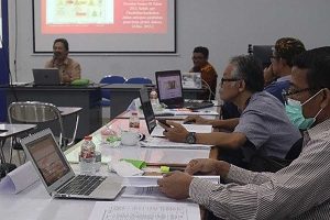 Peserta workshop menyimak pemaparan pemateri mitra kerjasama Polinema. (ist) - Capai Link and Match, JTM Gelar Workshop Kurikulum S-2 MTRTM