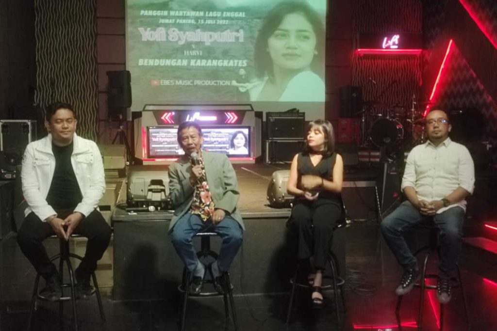 Preskon peluncuran lagu 'Bendungan Karangkates'. (rhd) - Orbitkan Yofi Syahputri, Ebes Inep Luncurkan Lagu 'Bendungan Karangkates'
