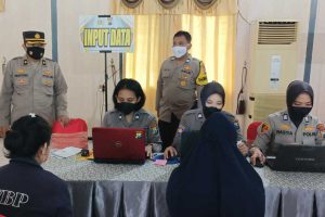 Proses vaksinasi Polresta Malang Kota di Lapas Kelas 2 Sukun, Kota Malang. (ist) - Polresta Malang Kota Terus Bantu Kejar Pencapaian Vaksinasi Booster