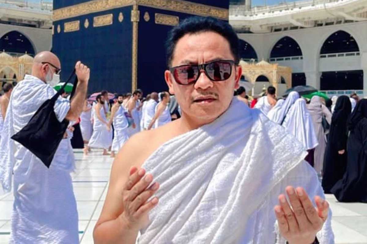 Wali Kota Malang, Sutiaji, saat melaksanakan ibadah haji. (ist) - Wali Kota Malang Tiba dari Tanah Suci, Begini Kondisi Kesehatannya
