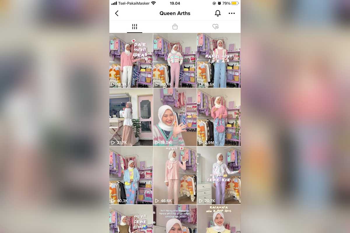 Warna-warni Cewek Kue