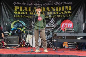 Dandim 0833 memberikan sambutan Lomba Burung Berkicau Tingkat Nasional. (ist) - Kodim 0833 Gelar Lomba Burung Berkicau Tingkat Nasional