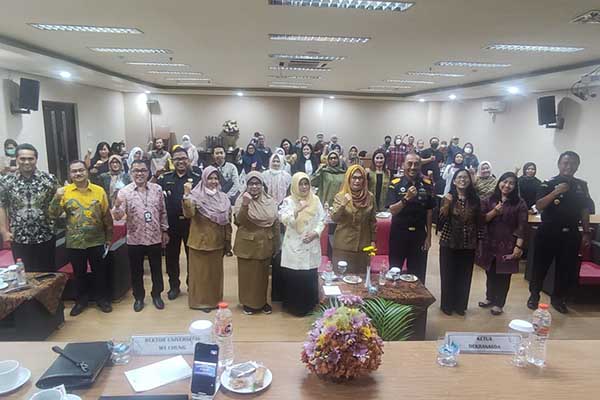 Dukungan Dekranasda Kabupaten Malang untuk mendorong keterlibatan Pemkab Malang. (rhd) - Gandeng Berbagai Pihak, Ma Chung Buka Akses IKM Kabupaten Malang Go Internasional