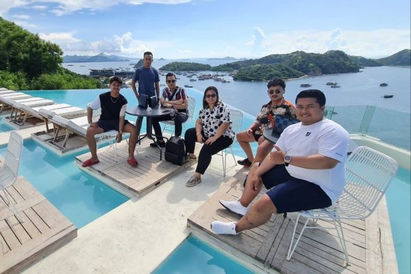 eva ulina siagian perjalanan wisata di laboan bajo