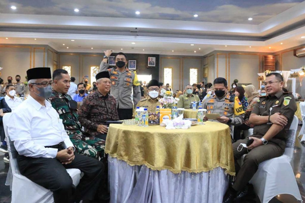 Forkopimda Kota Malang hadir ditengah-tengah forum. (ist) - Polresta Makota-Forkopimda Kota Malang MoU Aplikasi Jogo Malang Presisi dan TACS