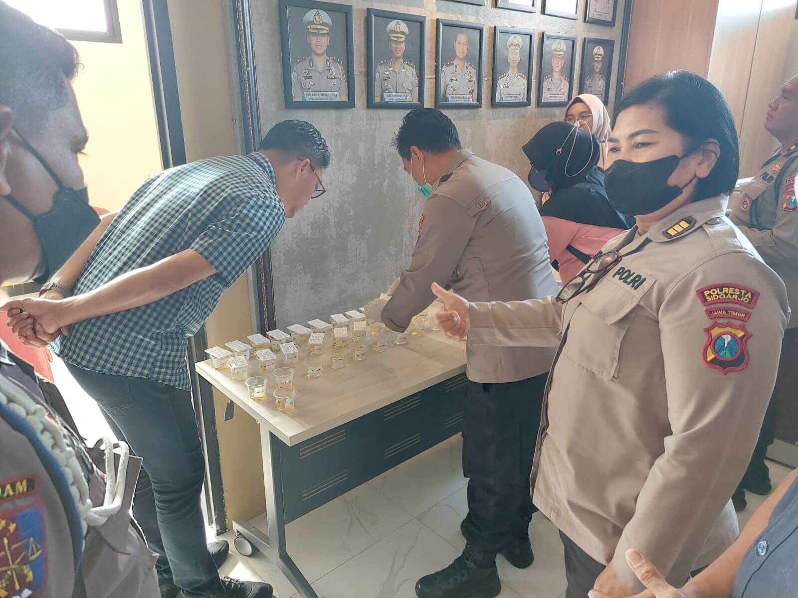 jajaran polres sidoarjo tes urine 1