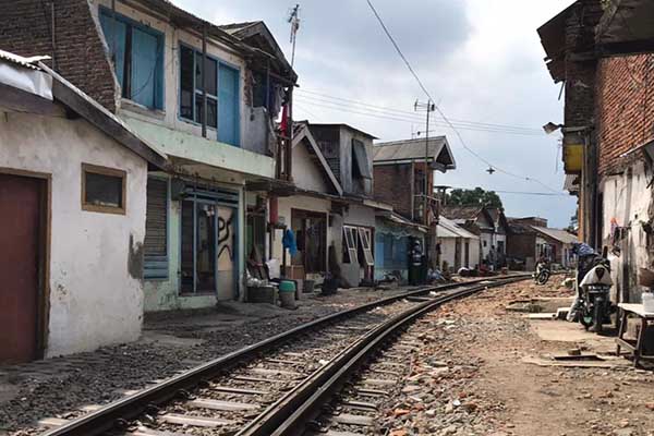 Jalur lintasan kereta api Jagalan-Kotalama yang direncanakan akan dilakukan pelebaran. (bim) - Jadwal Sterilisasi Jalur KAI Diundur Hingga September