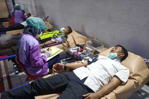 Kegiatan donor darah di Kelurahan Bandungrejosari. (ist) - Babinsa Dampingi Kelurahan Bandungrejosari Gelar Donor Darah