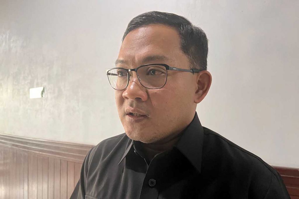 Kepala Bapenda Kota Malang, Handi Priyanto, saat menjawab pertanyaan awak media. (bim) - Bapenda Kota Malang Berlakukan Pemutihan Pajak, Hanya Berlaku Agustus-Oktober 2022