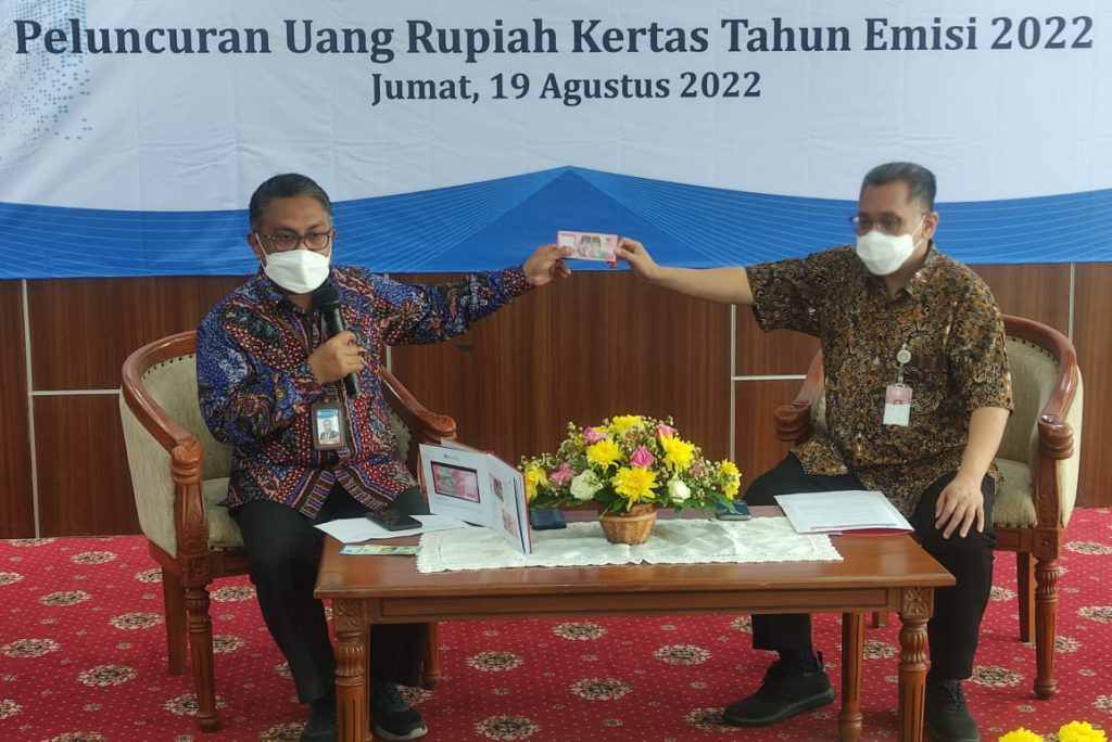 kepala kpwbi malang, tunjukkan ciri uang rupiah te 2022