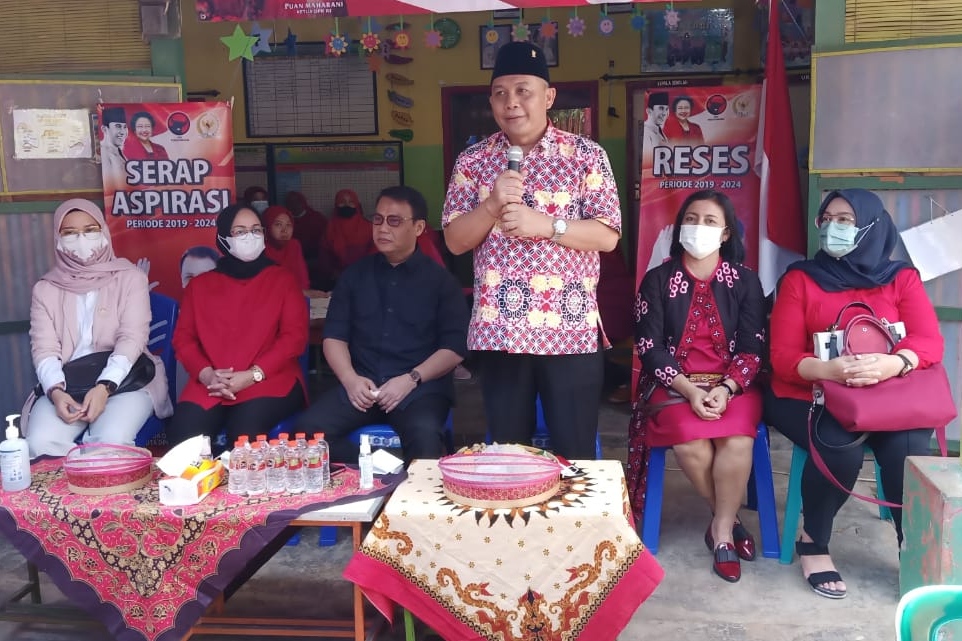 ketua dprd kota malang, i made riandiana kartika