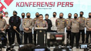 Konpres Kapolri status tersangka Ferdy Sambo. (ist) - Ferdy Sambo Perintahkan Bharada E Tembak Brigadir J dan Rekayasa Baku Tembak