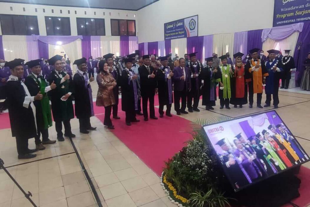 menko pmk bersama jajaran senat rektor dan dekanat unitri 1