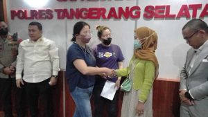 Kasus Mbak Alfamart VS Wanita Pencuri Cokelat Berakhir Damai