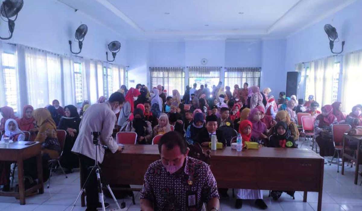 Peserta lomba. (ful) - Lomba Bahasa dan Seni Diikuti SD se-Kabupaten Jombang
