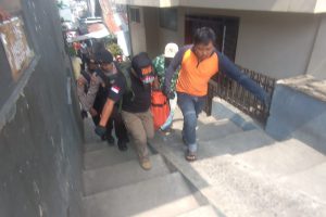 proses evakuasi korban 1