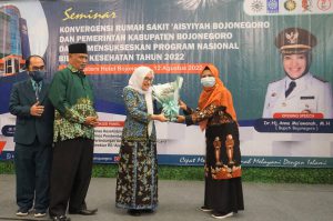 rumah sakit aisyiyah bojonegoro bekerjasa sama dengan pemerintah kabupaten bojonegoro menggelar seminar dan konvergensi 1 1