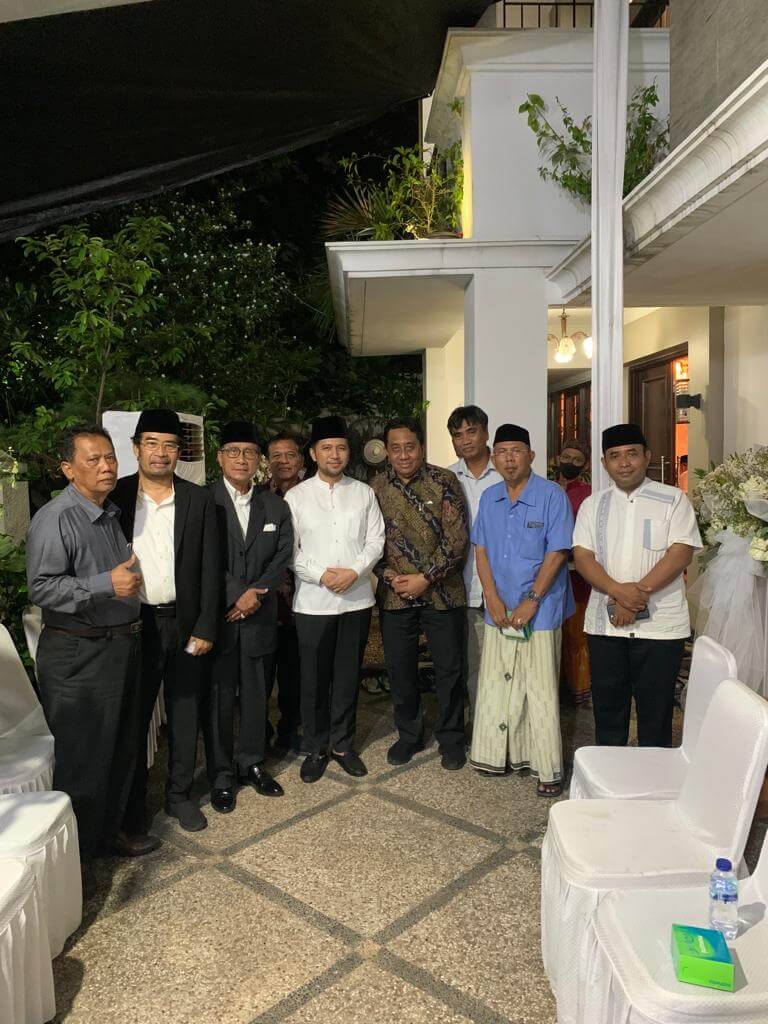 takziah tokoh tokoh madura ke rumah duka alm ayahanda wagub jatim emil dardak