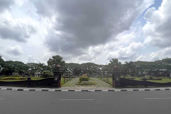 Alun-Alun Tugu Malang direncanakan akan dilakukan revitalisasi untuk pembangunan pedestrian. (bim) - Rencana Revitalisasi Alun-Alun Tugu Malang Masih Abu-Abu