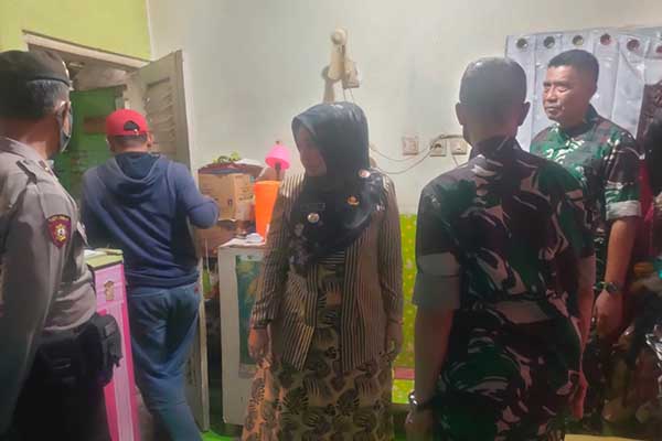 Bedah Rumah Tidak Layak Huni warga Pandanwangi. (ist) - Kodim 0833 Bedah Rumah Tidak Layak Huni Warga Pandanwangi