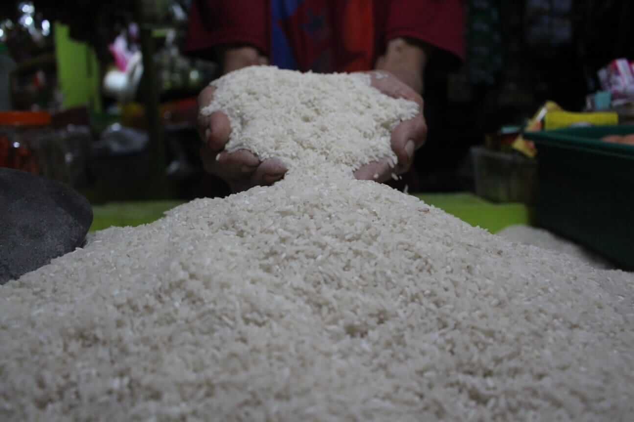 beras dipasar kepanjen. ws6