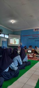 bupati bojonegoro ajak generasi muda cerdas bermedia sosial