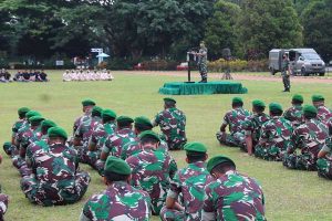 Danrem 083/Bdj sampaikan amanat Jam Komandan sekaligus pamitan. (ist) - Dandim 0833/Kota Malang Hadiri Jam Komandan dan Pamitan Danrem 083/Bdj