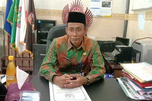 Kepala sekolah ketika diwawancarai. (ful) - Gus Miftah Ingatkan Bahaya Radikalisme di SMAN 2 Jombang