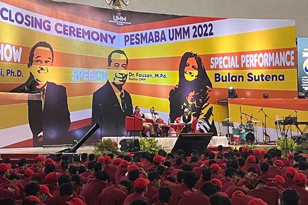 Maba UMM menyimak pemaparan Prof Rhenald Kasali. (bim) - Motivasi Maba UMM, Rhenald Kasali: Hadapi Tantangan, Jangan Terpengaruh Toxic Word