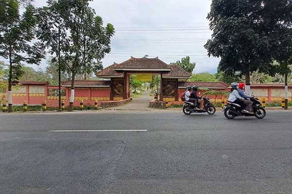 Makam cina di Jalan Patimura Batu. (ist) - Perda Retribusi Pemakaman Akan Dikaji Ulang