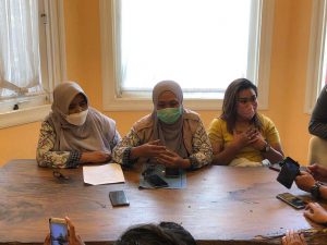 orangtua korban dan perwakilan lpa kota malang. ist