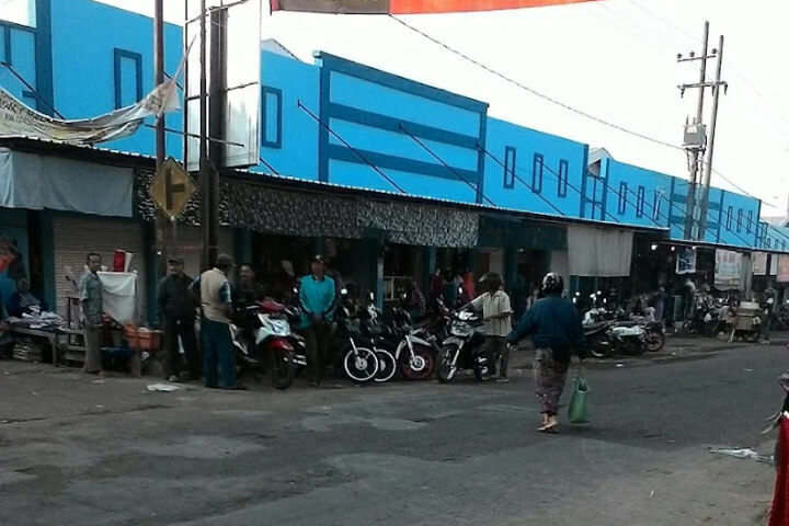 pasar wajak kabupaten malang